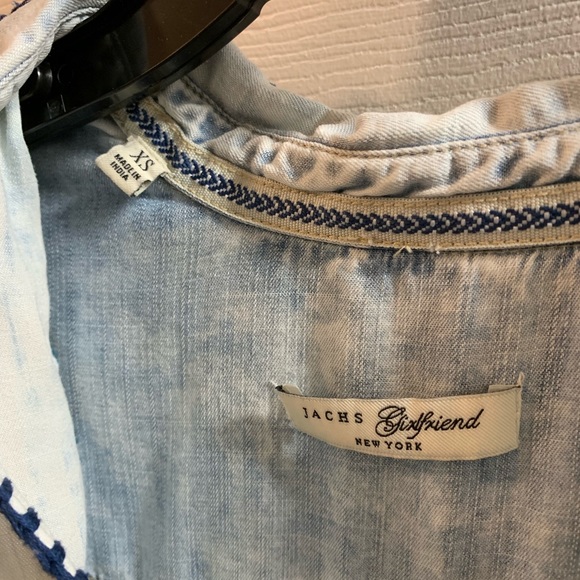 Brand New high low embroidery shirt - Picture 2 of 2